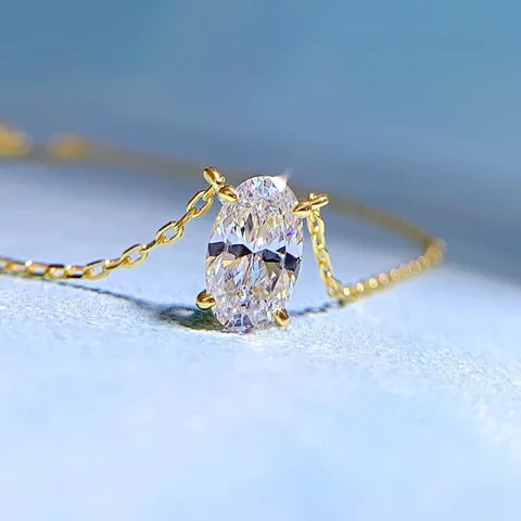 Collar de Mujer Bañado en Oro con Gema Ovalada de Zircon